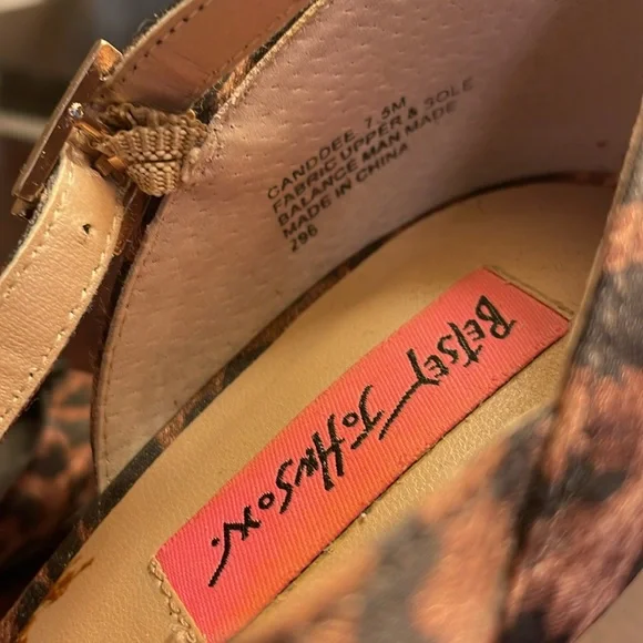 Betsey Johnson heels - Picture 5 of 6